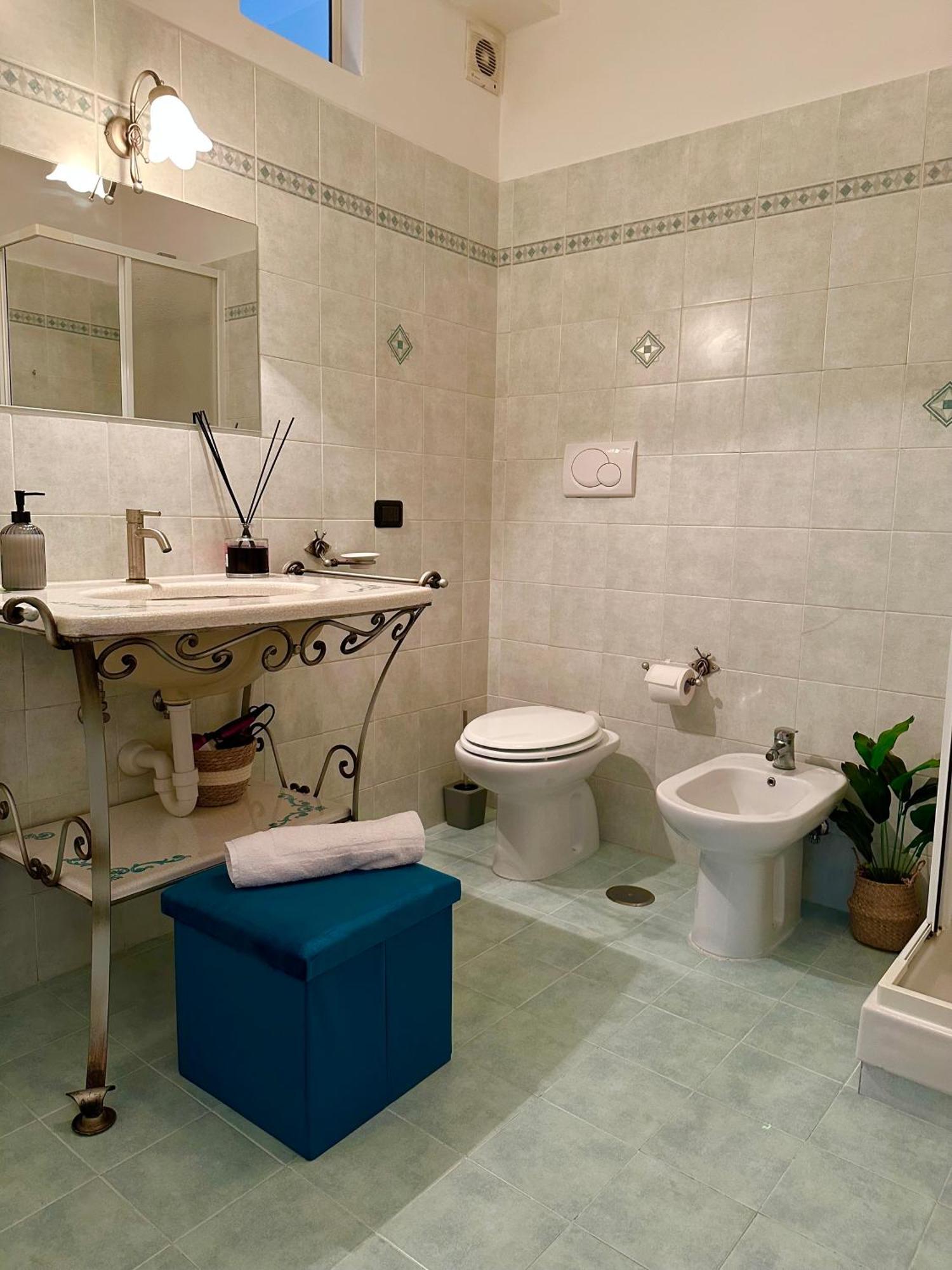 דירות מונטפיאסקונה La Casa Di Maurizio מראה חיצוני תמונה